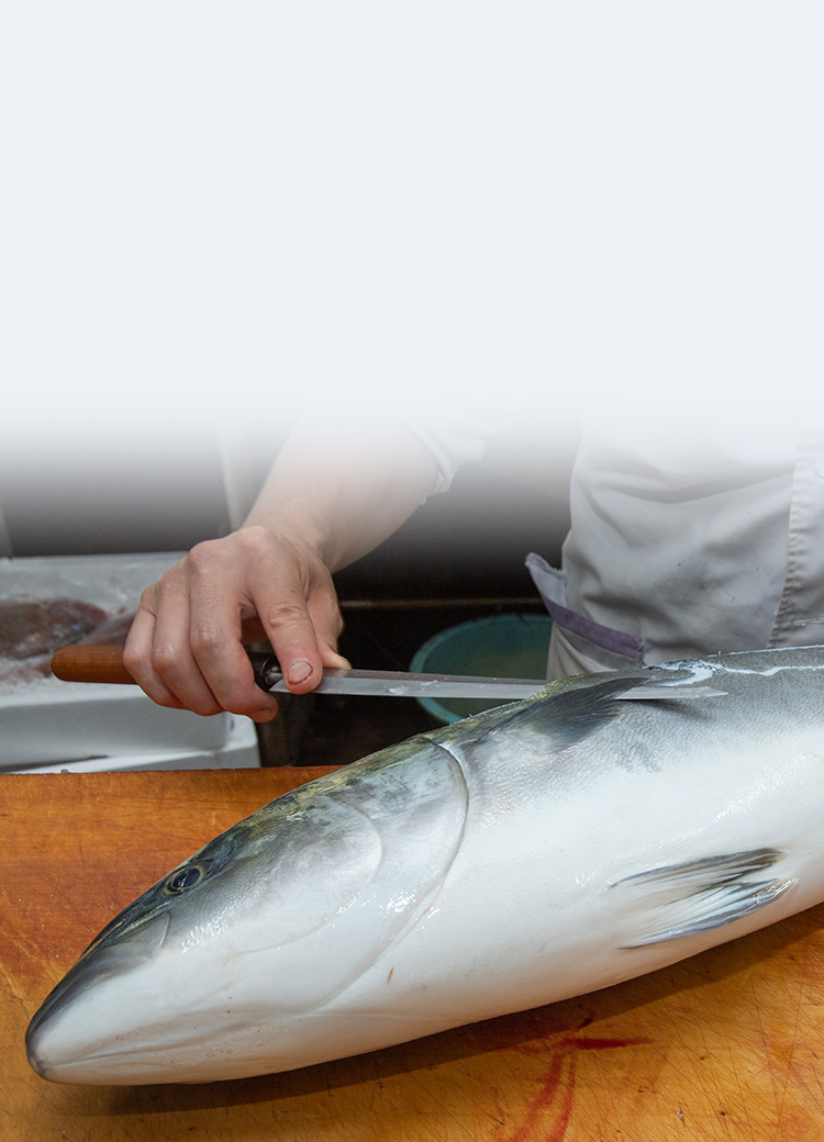 玄界灘産の良質な海産物を鮮度抜群の状態でお届けいたします